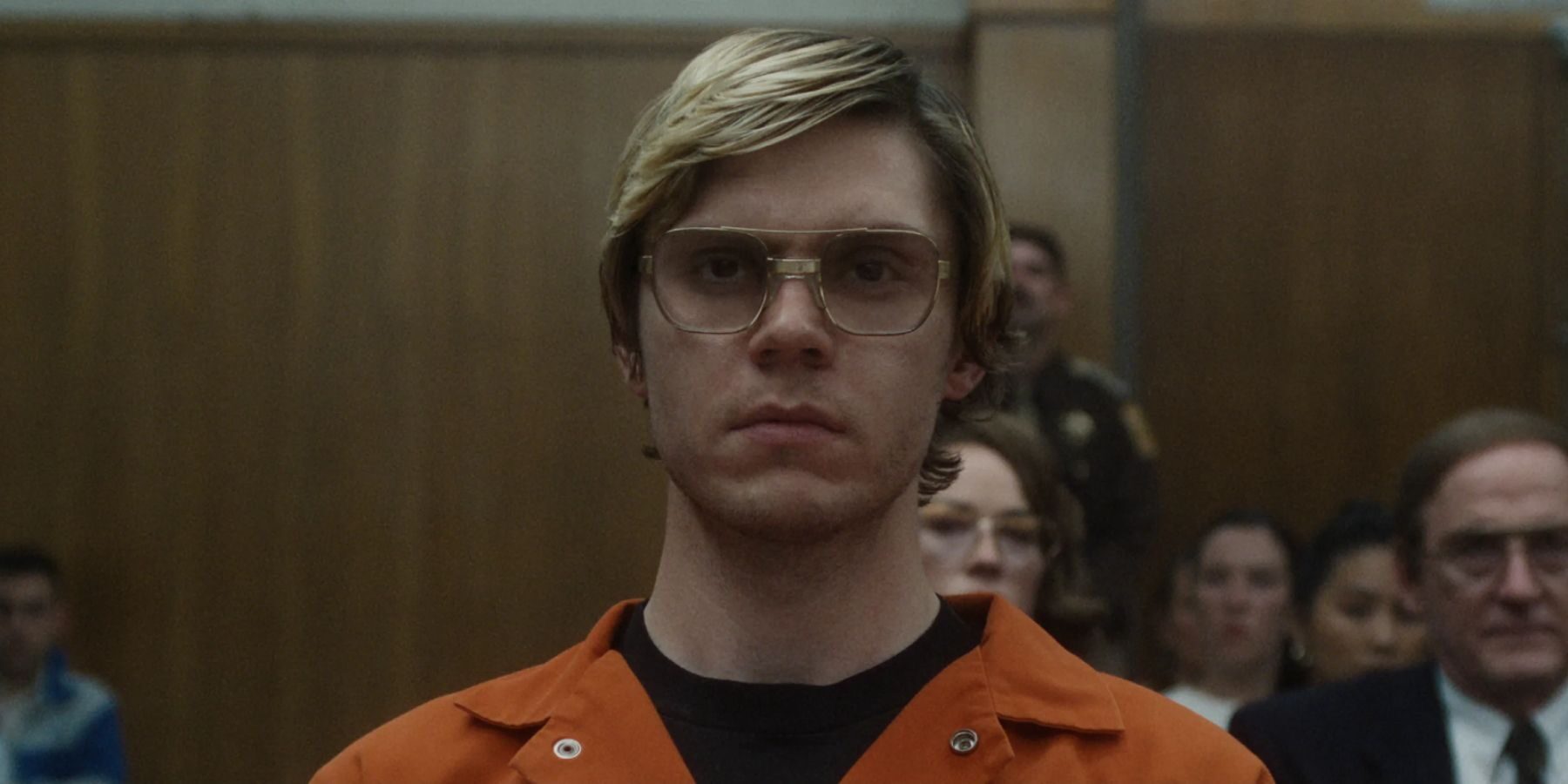 evan-peters-dahmer-7935325