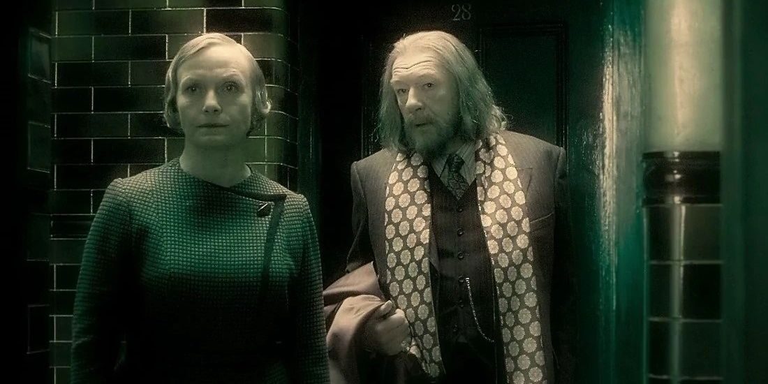 harry-potter-mrs-cole-cropped-4354407